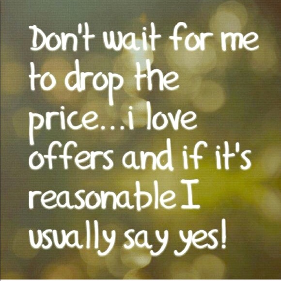 Welcome, thank you for visiting my closet 💕 - Picture 2 of 3